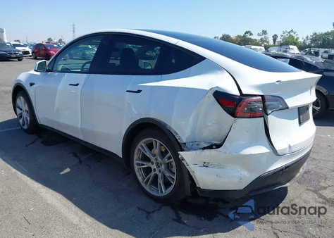 2023 Tesla Model Y Awd/Long Range Dual Motor All-Wheel Drive from USA, damaged, VIN 7SAYGAEE5PF619913